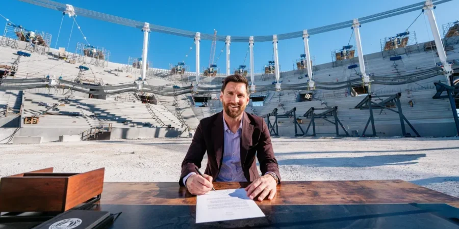 ميسي يجدد عقده مع إنتر ميامي