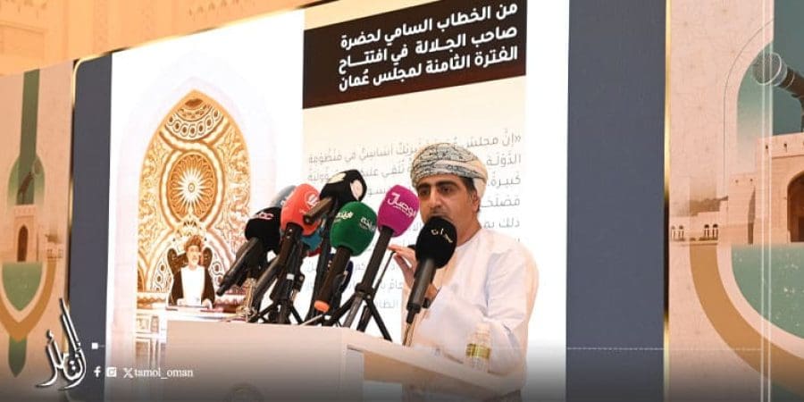 سعادةُ أحمد بن محمد الندابي الشيخ أمينُ عام مجلس الشورى