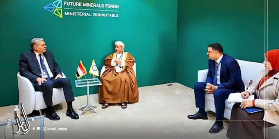 وزير البترول المصري يبحث مع سلطنة عمان تبادل الخبرات في التعدين والبترول