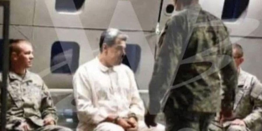 اعتقال رئيس #فنزويلا وترحيله إلى #الولايات_المتحدة