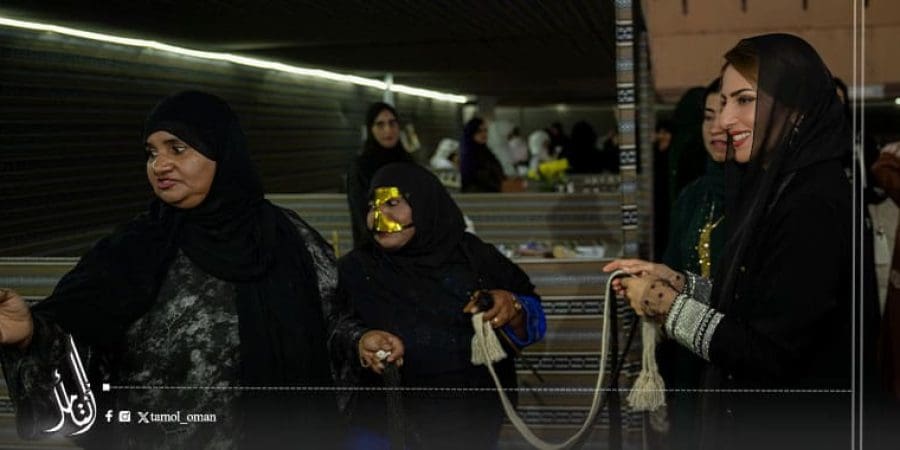 السيدة الجليلة خلال زيارتها لحصن عبري