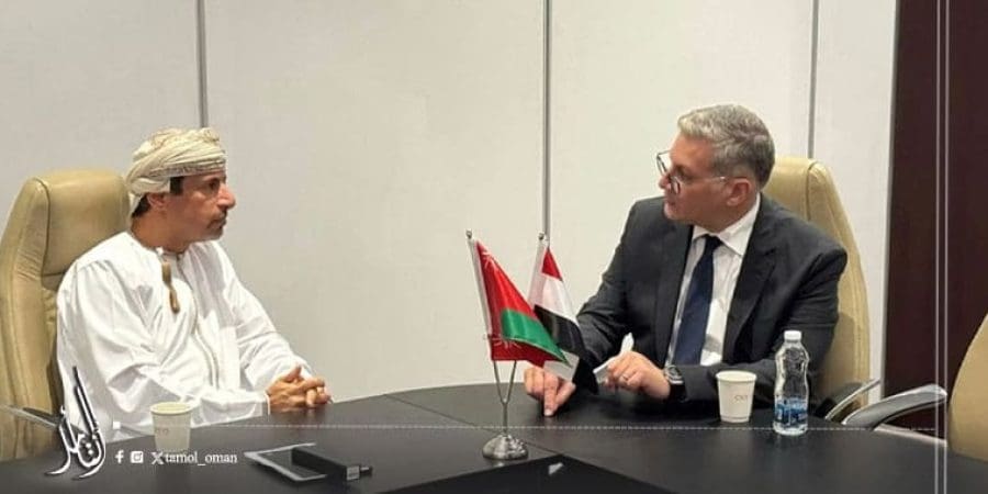 وزير الطاقة والمعادن يبحث مع وزير البترول المصري فرص تعزيز التعاون