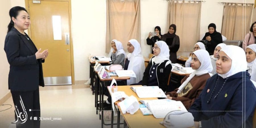 بحث تعزيز التعاون بين سلطنة عُمان والصين في مجال التعليم