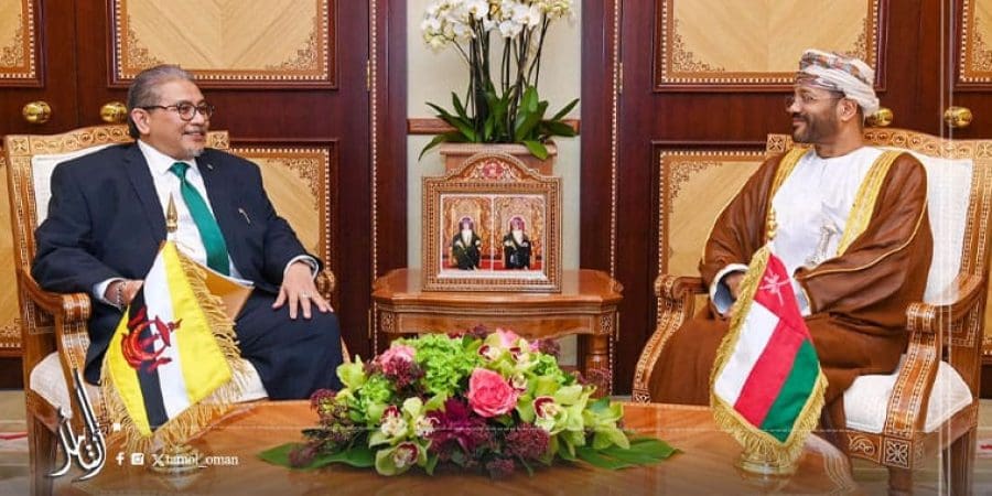 سلطنة عمان وبروناي دار السلام يبحثان تعزيز الشراكة في عدد من المجالات