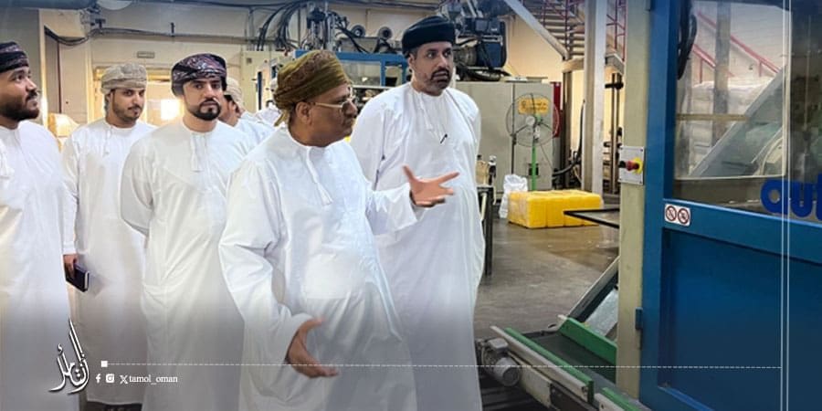 وزير العمل يزور مدينة ريسوت الصناعية