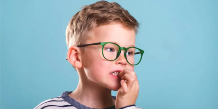 قضم الأظافر