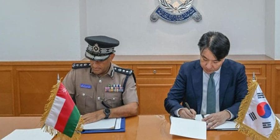 سلطنة عمان وكوريا الجنوبية توقعان مذكرة تفاهم