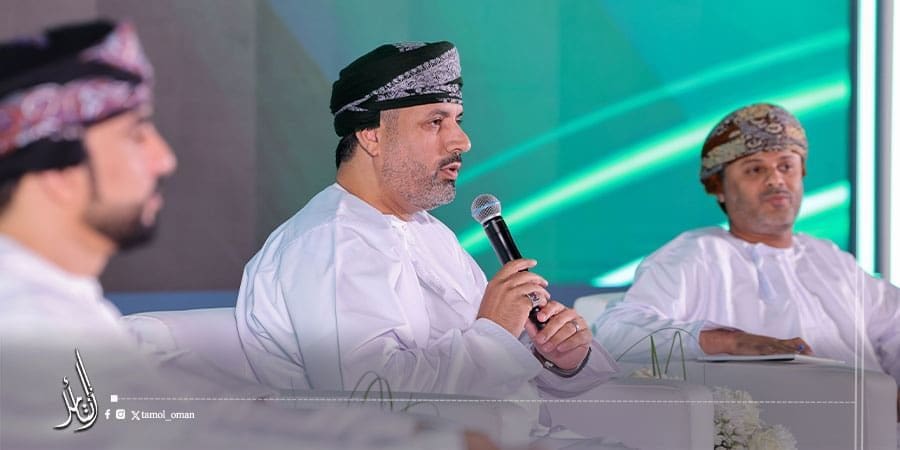 لقاءٌ بصلالة يناقش تحديات سوق العمل بمشاركة أصحاب الأعمال