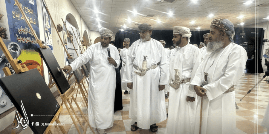 افتتاح معرض النيازك بمركز الاستكشاف العلمي في ولاية إبراء