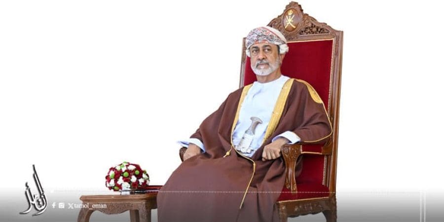 جلالة السلطان يرعى الاستعراض العسكري الكبير