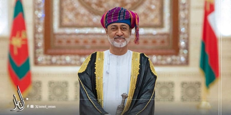 حضرةُ صاحبِ الجلالةِ السُّلطان هيثم بن طارق المعظَّم القائدُ الأعلى /حفظهُ اللهُ ورعاهُ/