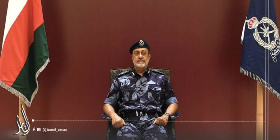 جلالةُ السُّلطان هيثم بن طارق المعظّم القائد الأعلى /حفظهُ اللهُ ورعاهُ/