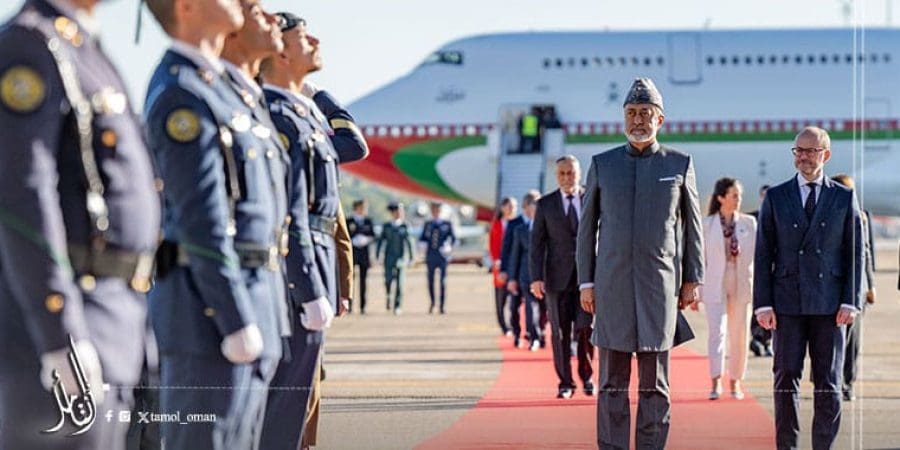 جلالةُ السُّلطان المعظّم /حفظه الله ورعاه/ يصل إلى مملكة #إسبانيا