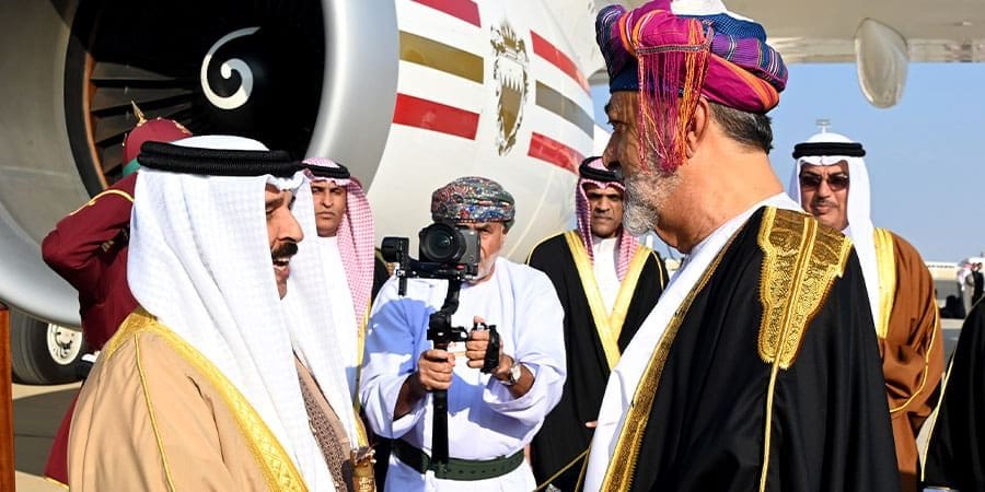 سلطان عمان وملك البحرين