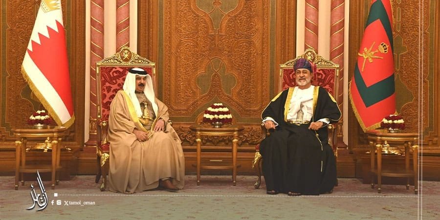 سلطان عمان وملك البحرين