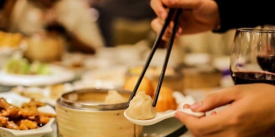 التحفظ والتشكيك يسيطران على الأذهان بمجرد الحديث عن المواد الغذائية الجديدة وعمليات الإنتاج المبتكرة